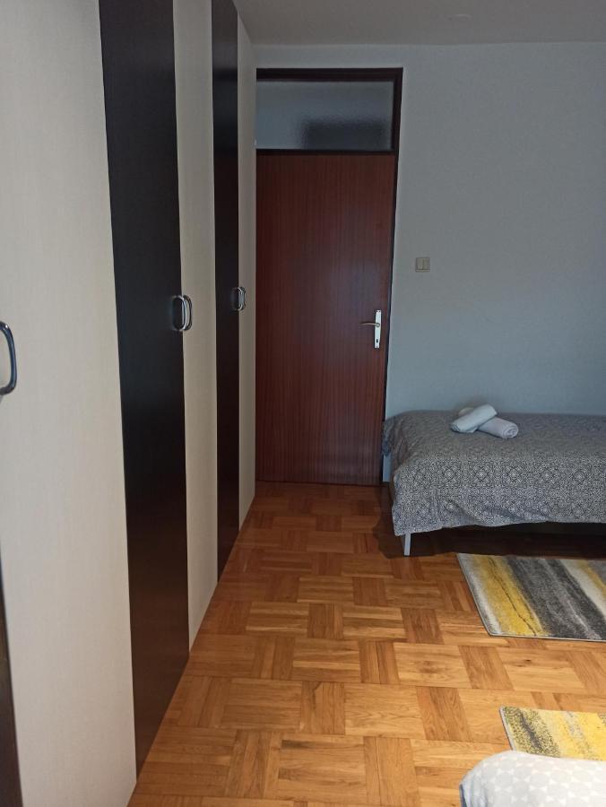 Apartman Lana ,Froudeova ulica 3 Appartamento Zagabria Esterno foto