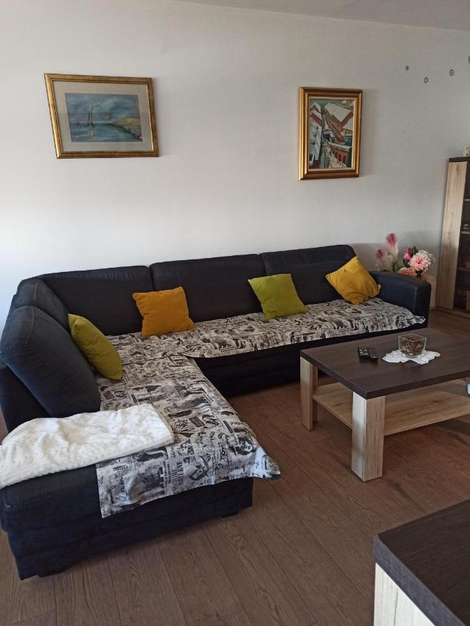 Apartman Lana ,Froudeova ulica 3 Appartamento Zagabria Esterno foto