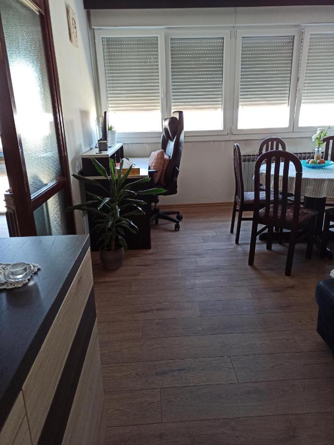 Apartman Lana ,Froudeova ulica 3 Appartamento Zagabria Esterno foto