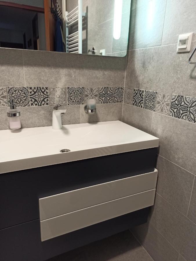 Apartman Lana ,Froudeova ulica 3 Appartamento Zagabria Esterno foto